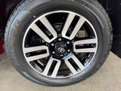 Used 2022 Toyota 4Runner Limited image 48