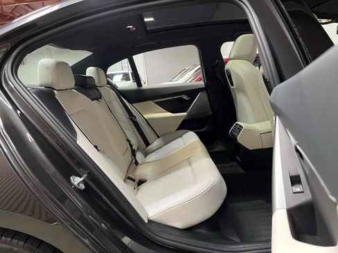 Used 2024 BMW i5 eDrive40i RWD image 47