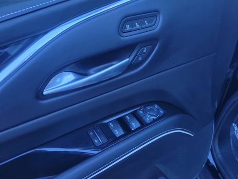 Used 2023 Cadillac Escalade V image 22