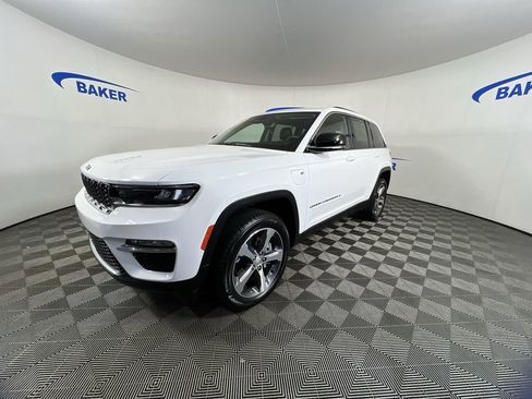 Used 2022 Jeep Grand Cherokee Limited 4xe AWD/4WD image 1