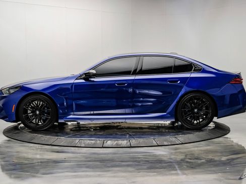 Used 2025 BMW M5 w/ Carbon Package AWD/4WD image 7
