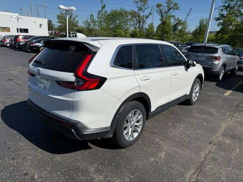 Used 2024 Honda CR-V EX-L image 3