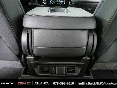 Used 2024 GMC Sierra 1500 SLT AWD/4WD image 17