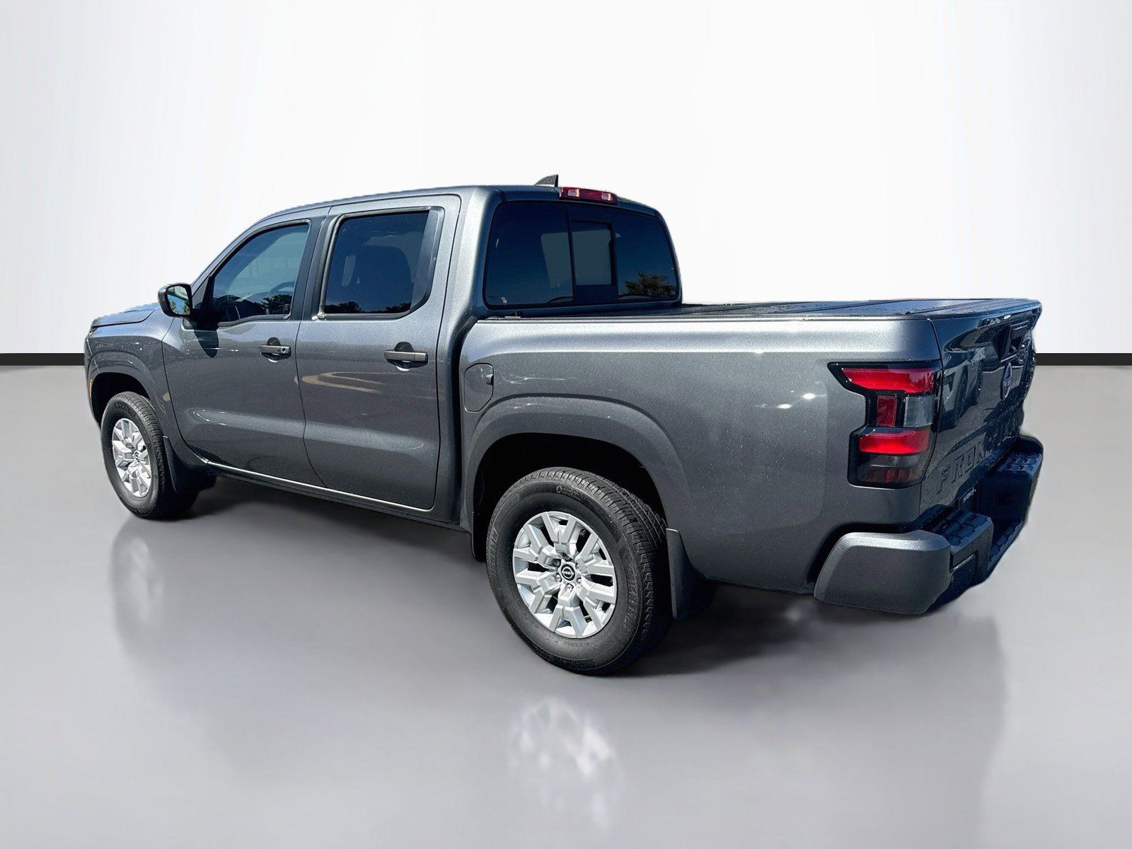 Used 2022 Nissan Frontier SV AWD/4WD image 5