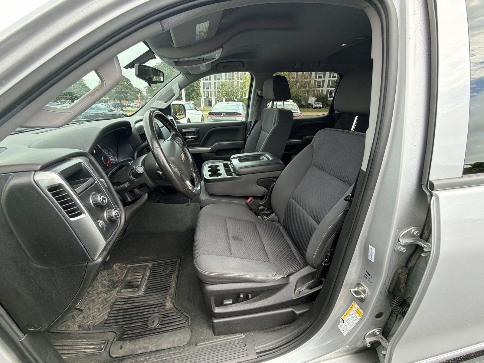 Used 2018 Chevrolet Silverado 1500 LT w/ All Star Edition AWD/4WD image 13