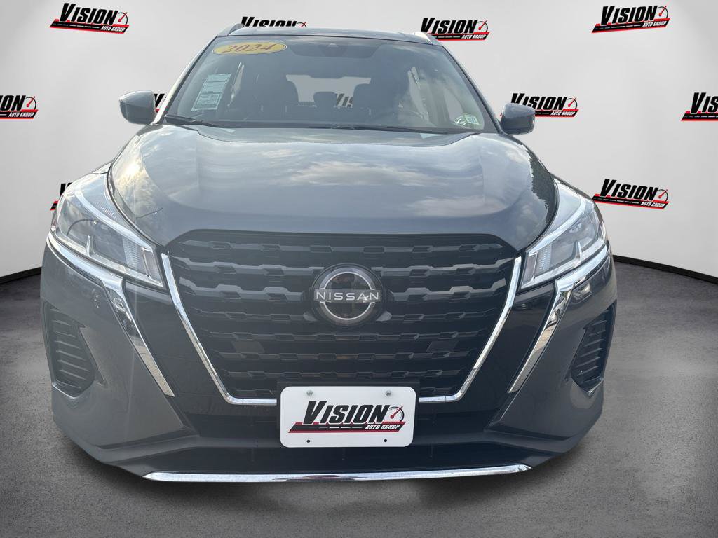 Certified 2024 Nissan Kicks SV FWD image 2