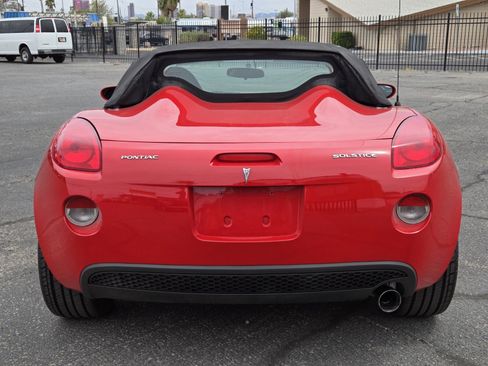 Used 2007 Pontiac Solstice Convertible w/ Premium Package image 4