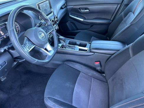 Used 2022 Nissan Sentra SR w/ Midnight Edition image 10