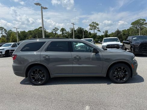 Used 2023 Dodge Durango R/T w/ Hemi Orange Plus Package AWD/4WD image 2