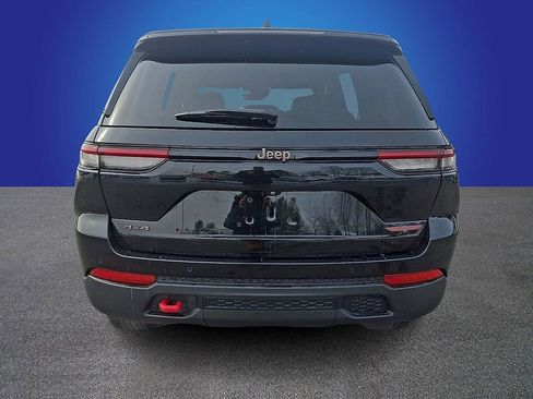 Used 2022 Jeep Grand Cherokee Trailhawk AWD/4WD image 5