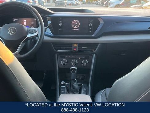 Certified 2022 Volkswagen Taos SE image 15