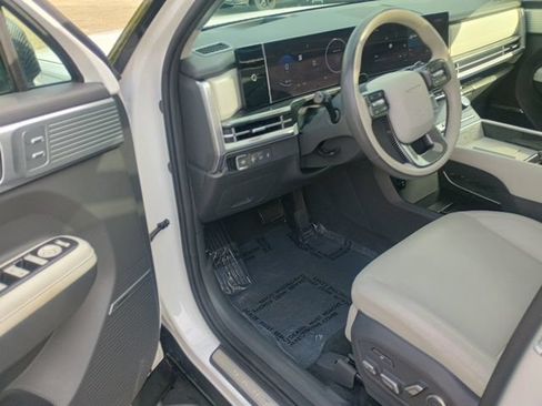 Used 2024 Hyundai Santa Fe Calligraphy AWD/4WD image 25