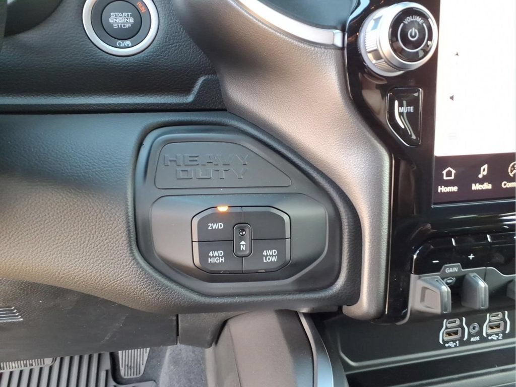 New 2027 RAM 3500 Big Horn AWD/4WD image 21