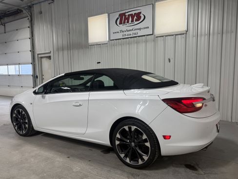Used 2019 Buick Cascada Premium image 15