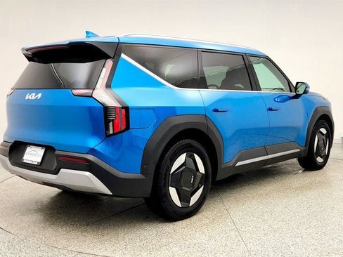 Used 2026 Kia EV9 Wind image 5