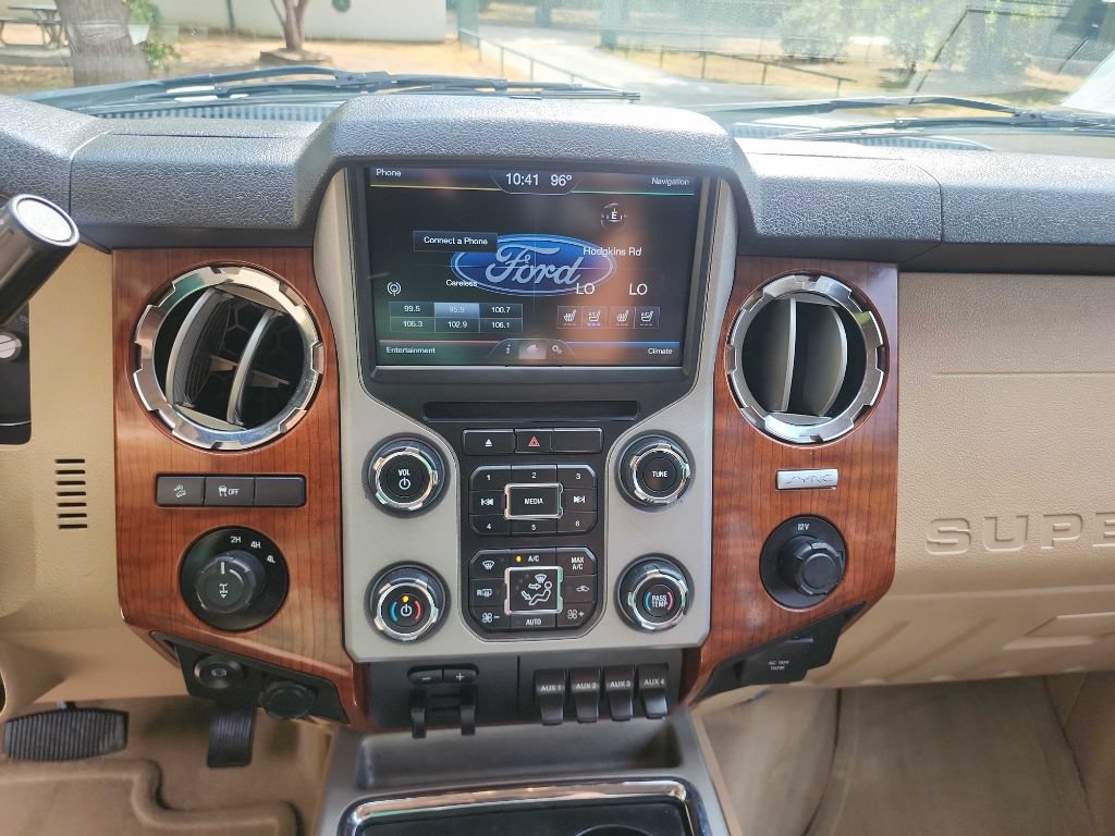 Used 2016 Ford F250 King Ranch w/ FX4 Off-Road Package AWD/4WD image 27