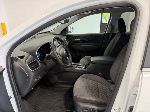Used 2024 Chevrolet Equinox LT w/ LPO, Floor Liner Package AWD/4WD image 12
