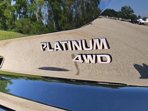 New 2026 Nissan Pathfinder Platinum AWD/4WD image 21