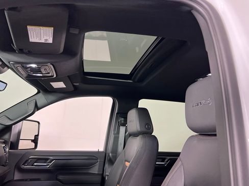 Used 2024 GMC Sierra 2500 AT4 w/ AT4 Premium Plus Package image 22