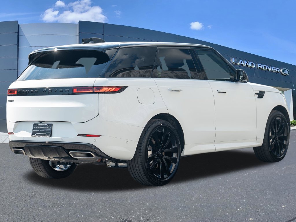 New 2026 Land Rover Range Rover Sport Dynamic SE AWD/4WD image 4