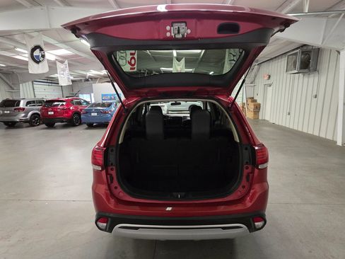 Used 2019 Mitsubishi Outlander SE image 39