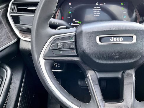 Used 2022 Jeep Grand Cherokee Limited 4xe w/ MOPAR Finishing Package AWD/4WD image 25