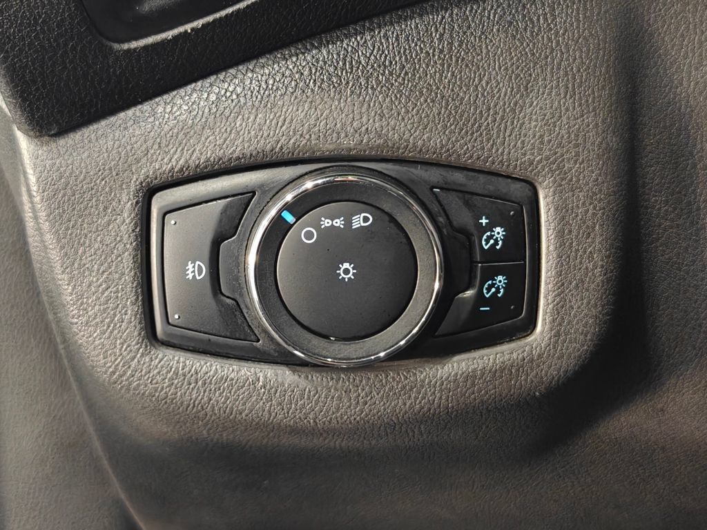 Used 2016 Ford Transit Connect XLT FWD image 10