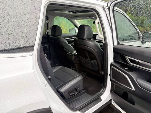 Certified 2023 Kia Telluride S w/ S Sunroof Package FWD image 24
