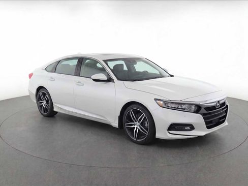 Used 2021 Honda Accord Touring image 3