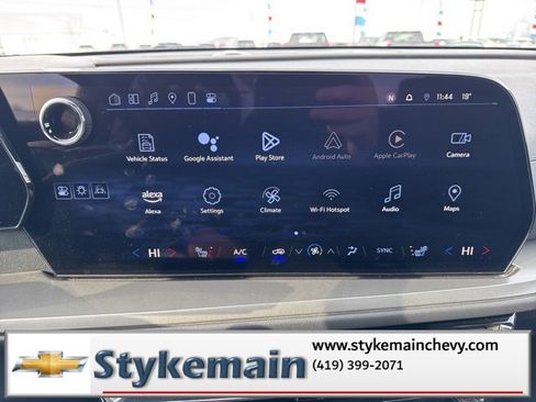 Used 2024 Chevrolet Traverse LT image 44