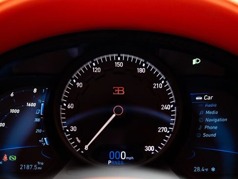 Used 2024 Bugatti Chiron Super Sport image 22