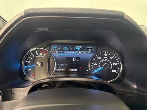 Used 2017 Ford F150 Platinum w/ Equipment Group 701A Luxury image 33