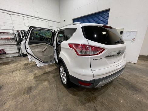 Used 2015 Ford Escape Titanium image 11