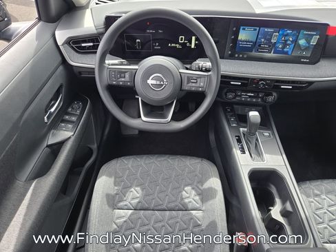 New 2026 Nissan Kicks SV w/ Charging Package FWD image 13