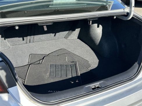 Certified 2023 Nissan Altima 2.5 S image 12