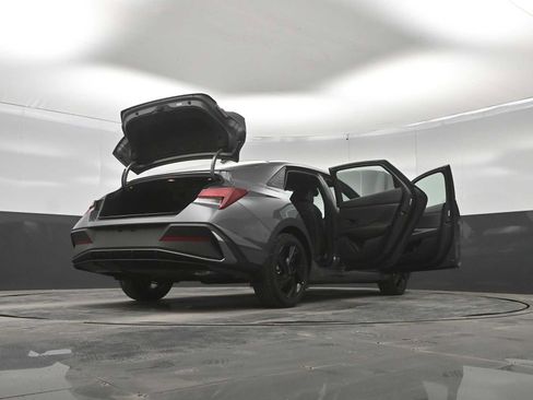 New 2026 Hyundai Elantra SEL Sport FWD image 46