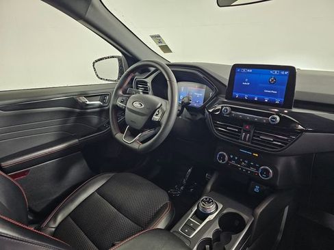 Used 2023 Ford Escape ST-Line image 11