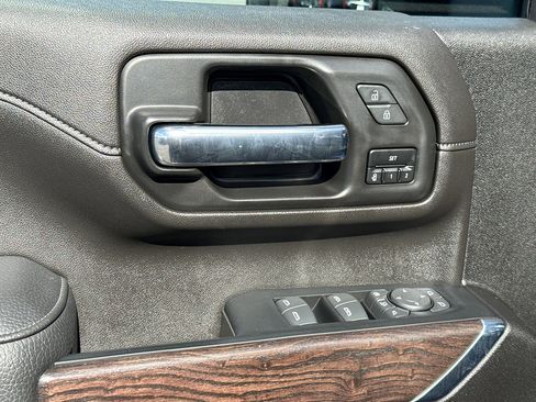 Used 2023 GMC Sierra 2500 Denali w/ Denali Ultimate Package image 10