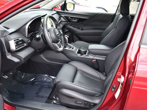 Used 2025 Subaru Outback Limited image 41