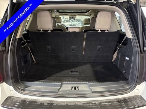 Used 2023 Ford Expedition Limited image 10
