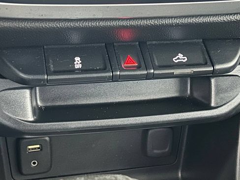 Used 2017 Chevrolet Colorado LT w/ LT Convenience Package RWD image 22