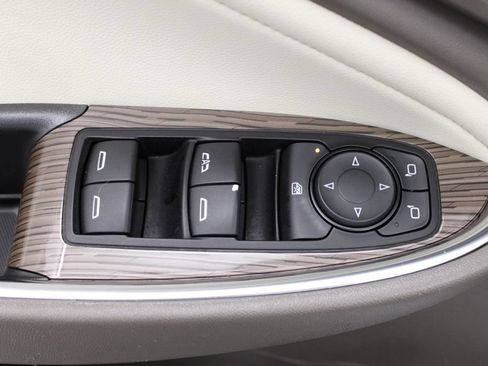 Used 2024 Chevrolet Malibu LT FWD image 18