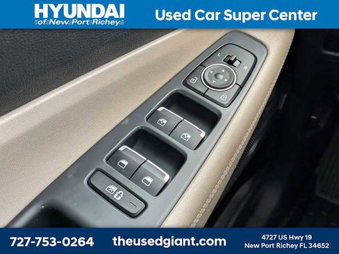 Certified 2023 Hyundai Santa Fe SEL w/ Winter Weather Package FWD image 32
