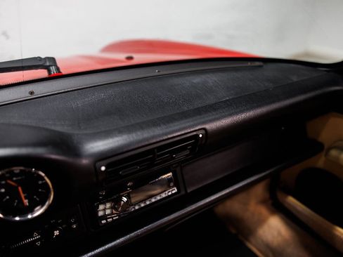 Used 1995 Porsche 911 Cabriolet image 25