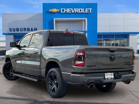 Used 2022 RAM 1500 Big Horn AWD/4WD image 3
