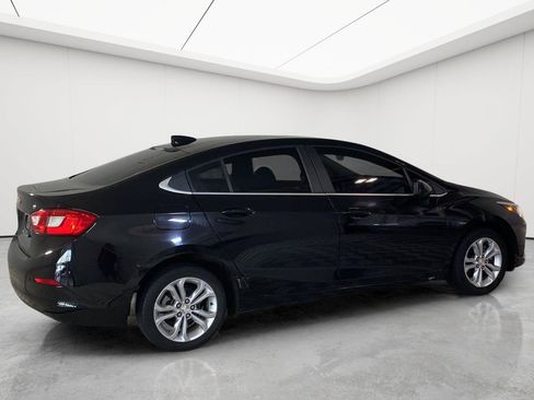 Used 2019 Chevrolet Cruze LT FWD image 53