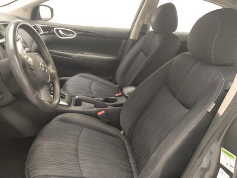 Used 2016 Nissan Sentra SV FWD image 17
