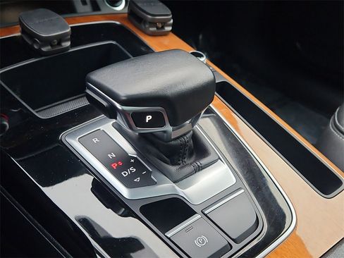 Certified 2023 Audi Q5 2.0T Premium w/ Convenience Package image 31