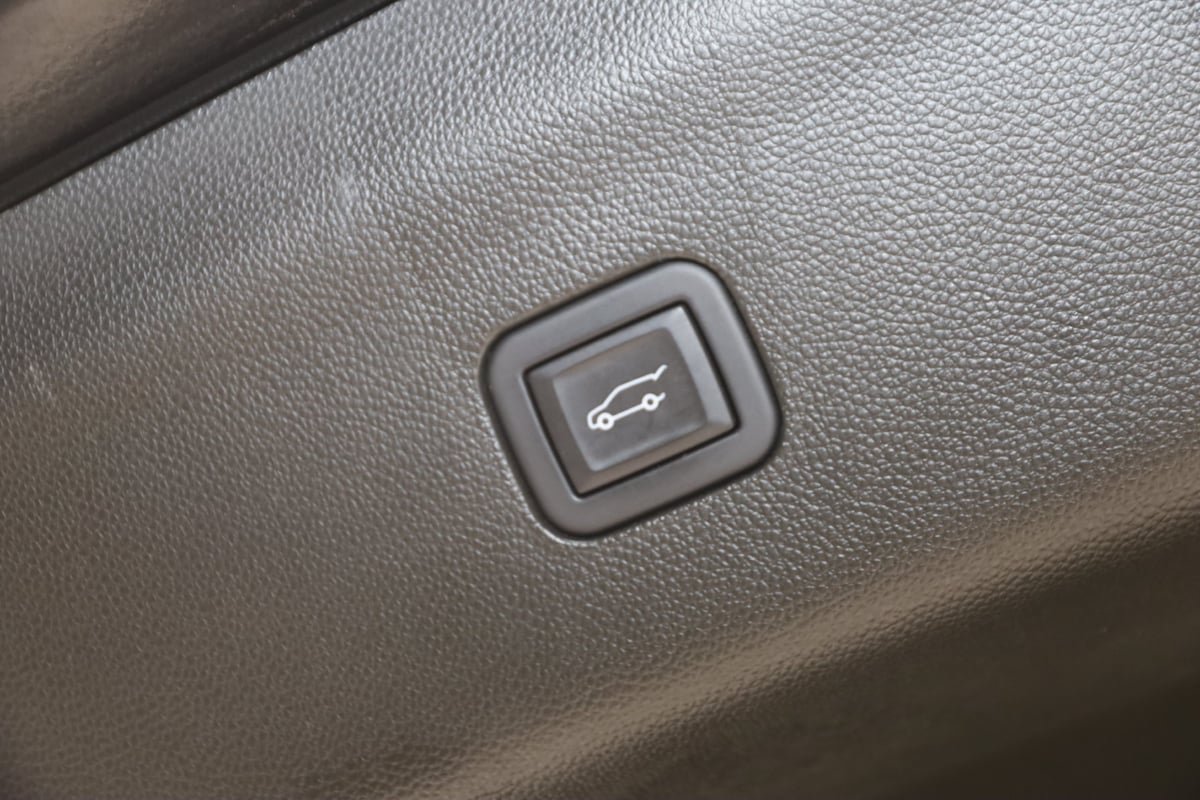 Used 2024 Buick Enclave Premium FWD image 38