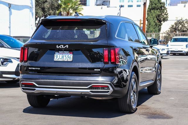 Certified 2023 Kia Sorento EX FWD image 9